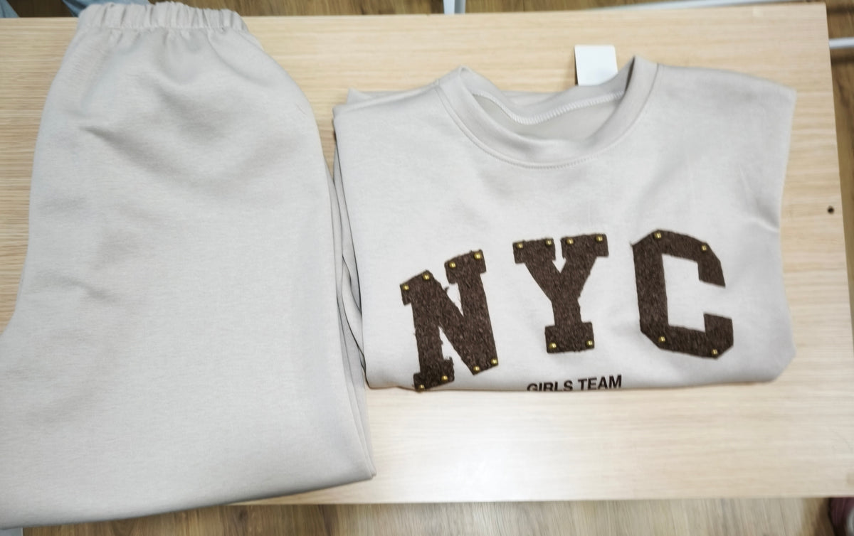 Conjunto "NYC Girls Team": Estilo Urbano para tu Squad única
