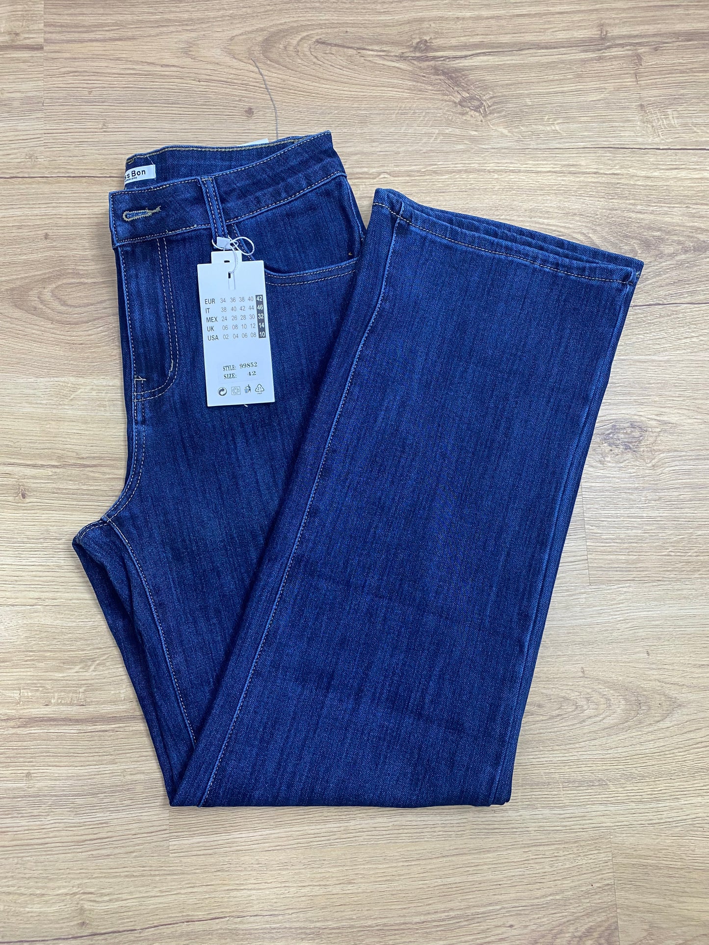 Fashion jeans miss boom