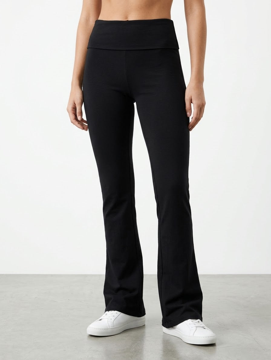 Leggings Negros Acampanados con Cintura Doble