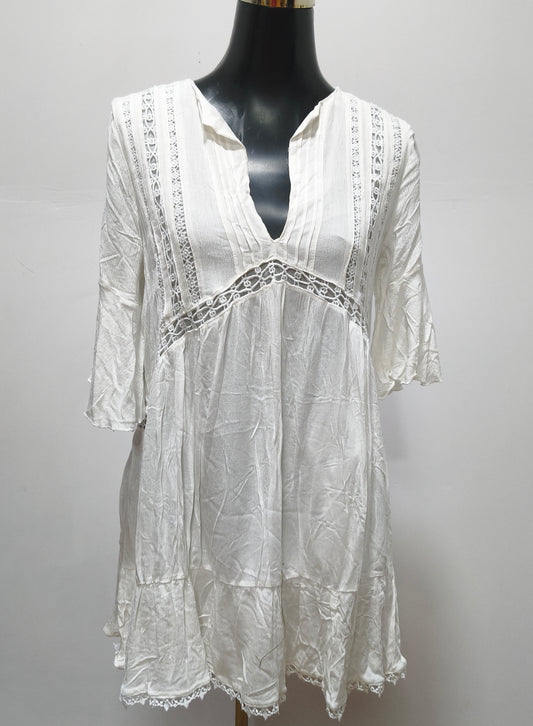 Vestido Boho Blanco con Encaje – Talla Única