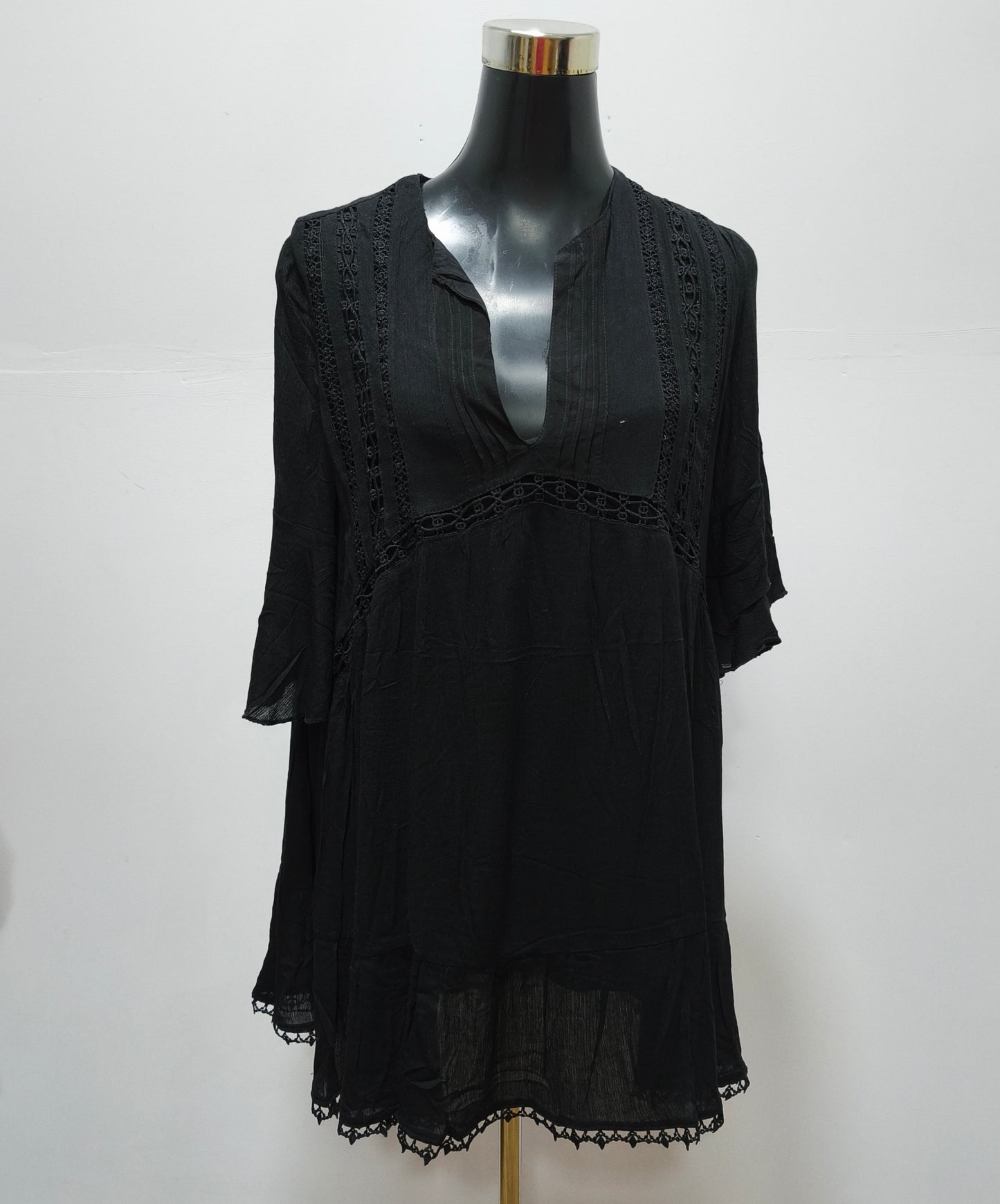 Vestido Boho Blanco con Encaje – Talla Única