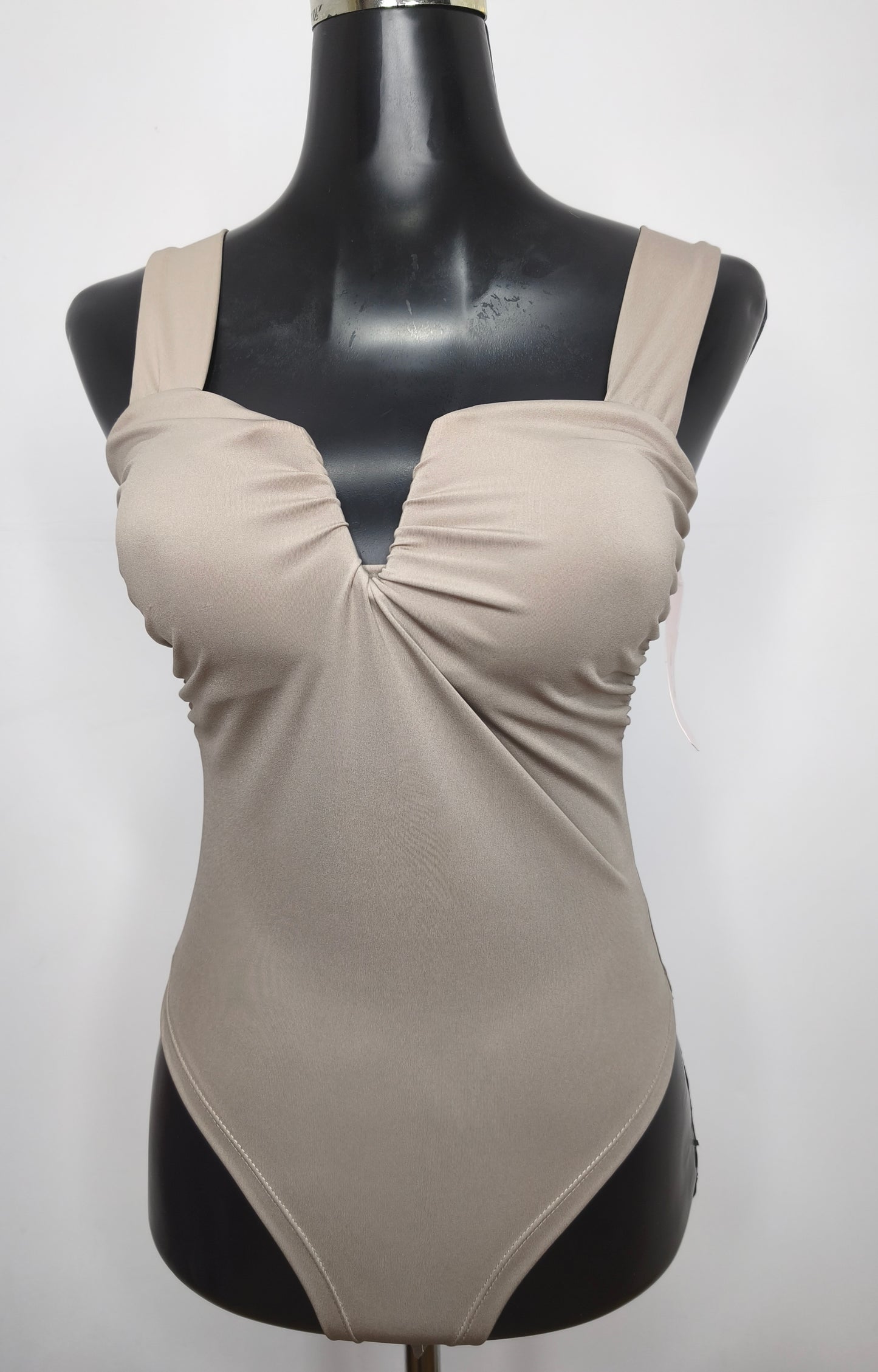 Body Talla Única con Copas Cuello V