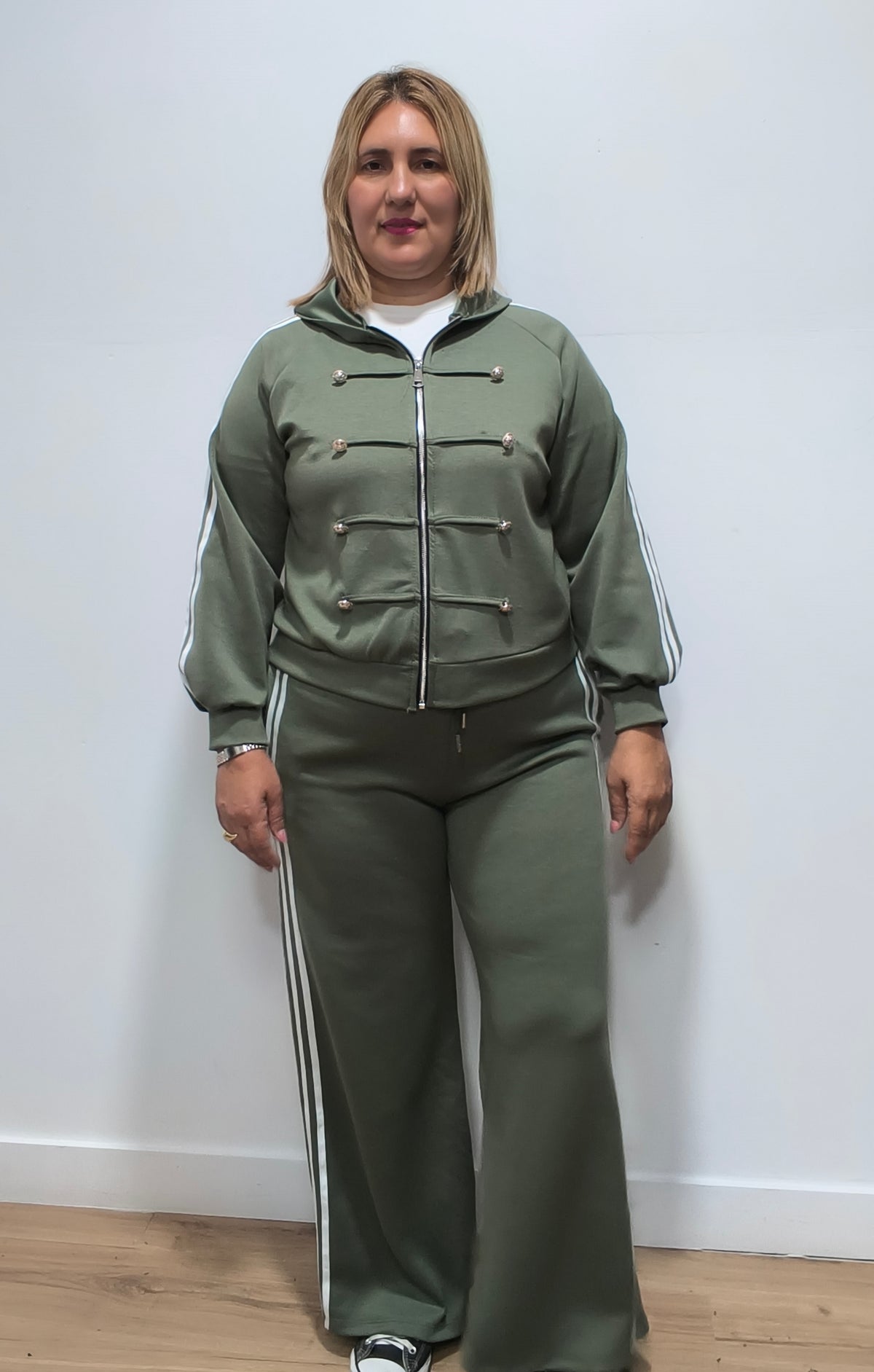 Conjunto Chándal Militar Verde Olivo con Botones Dorados  talla única