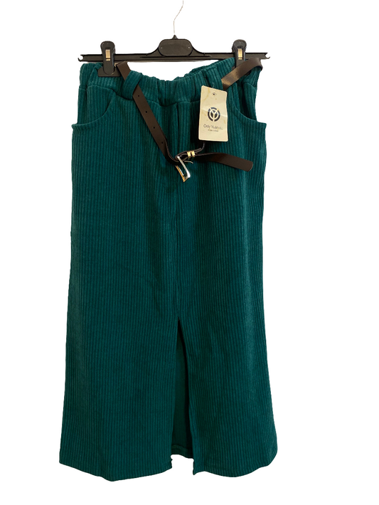 falda midi de pana color verde esmeralda